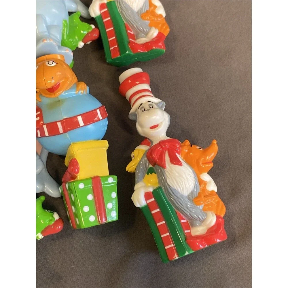 10 Cat In The Hat Dr. Seuss Christmas Holiday Light Strand Covers Colorful